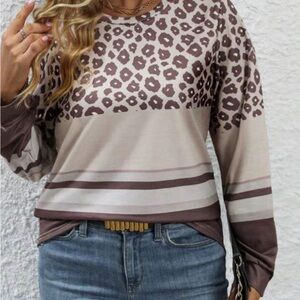 Elegant Leopard Patterned Women's Blouse